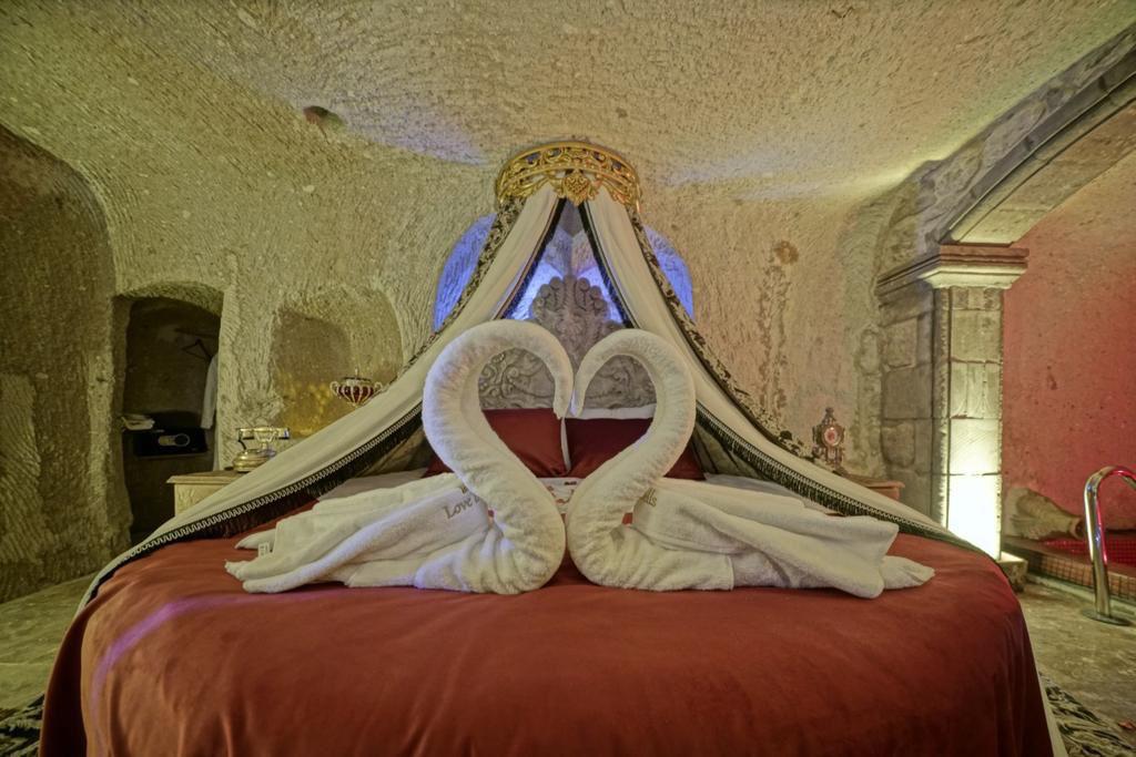 Love Özel Havuzlu Oda